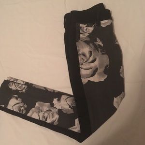 HUDSON JEANS BLACK AND GRAY